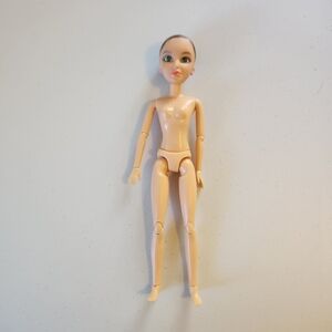 Spinmaster Liv Doll 2009 Green Eyes Katie Articulated Limbs Brown Hair